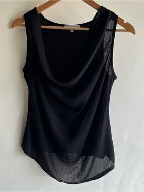 Red Haute Black Blouse Scoop Neck Sz Med Women’s EUC Sleeveless Women’s